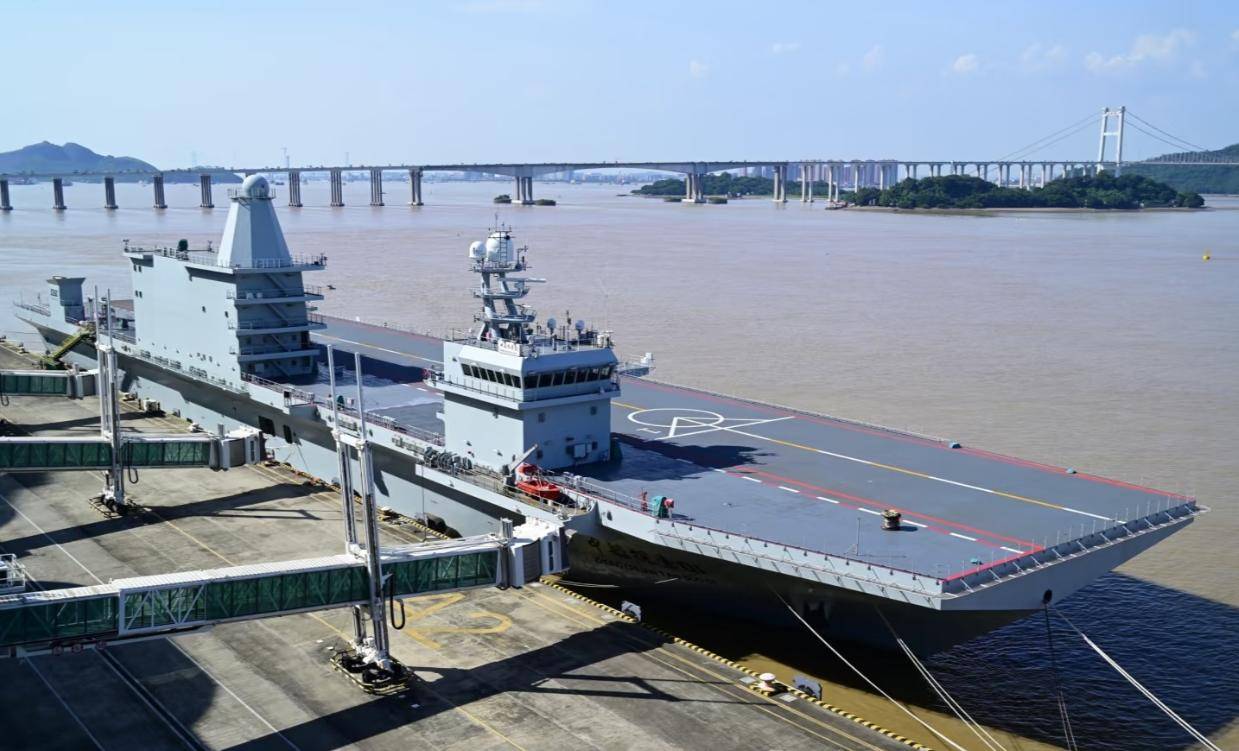 信用网怎么开户
_准备批发!中国15000吨“轻型航母”起降无人机信用网怎么开户
,美媒开始联想了