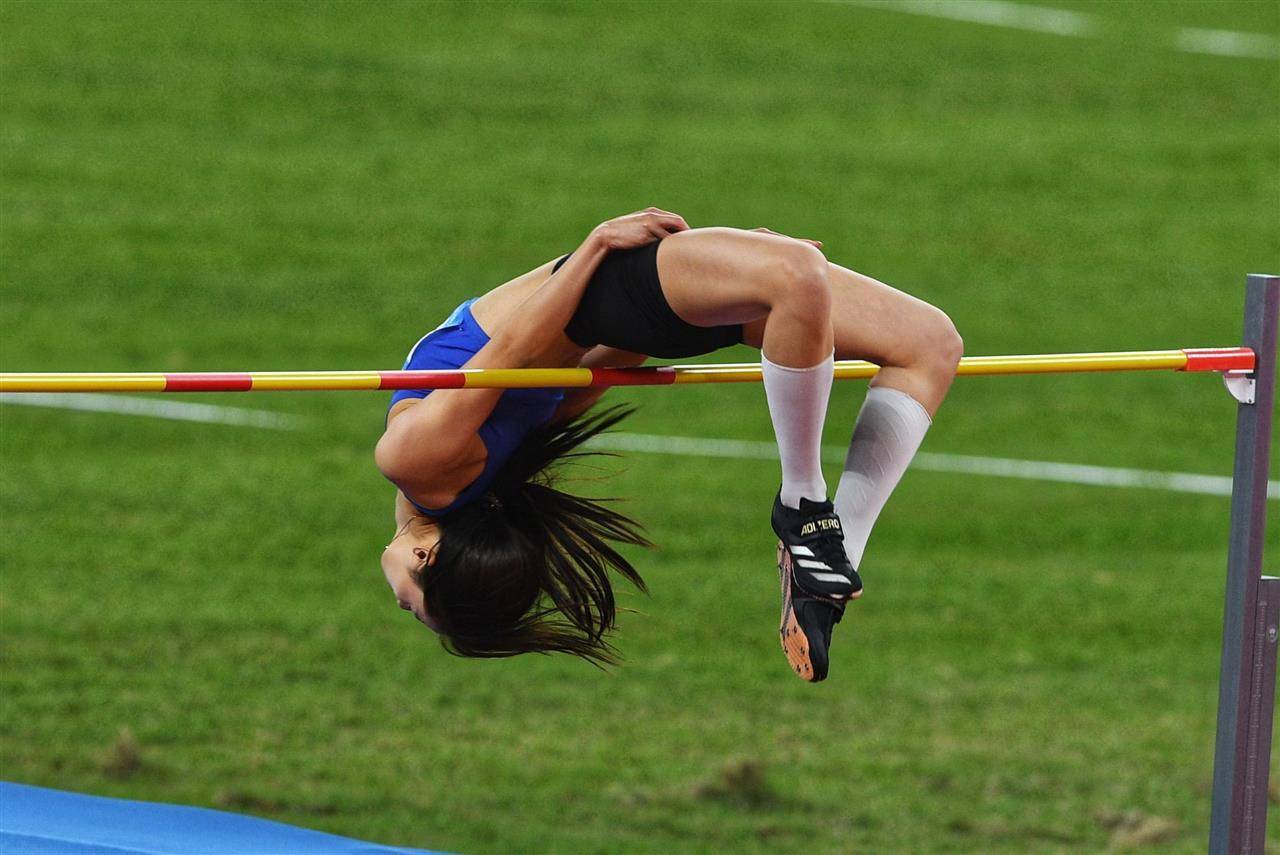 皇冠信用网如何申请
_清华学霸皇冠信用网如何申请
，一跃登顶！湖北选手邵雨琪摘得全运会女子跳高金牌