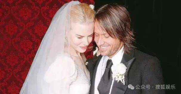 皇冠足球平台申请_终究还是离婚了皇冠足球平台申请！这样的结果已经算体面了吧！