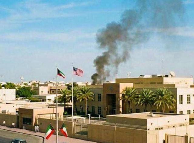 网上买球怎么买
_特朗普天塌了网上买球怎么买
,伊朗导弹直接炸毁了3艘油轮,还轰塌美国大使馆