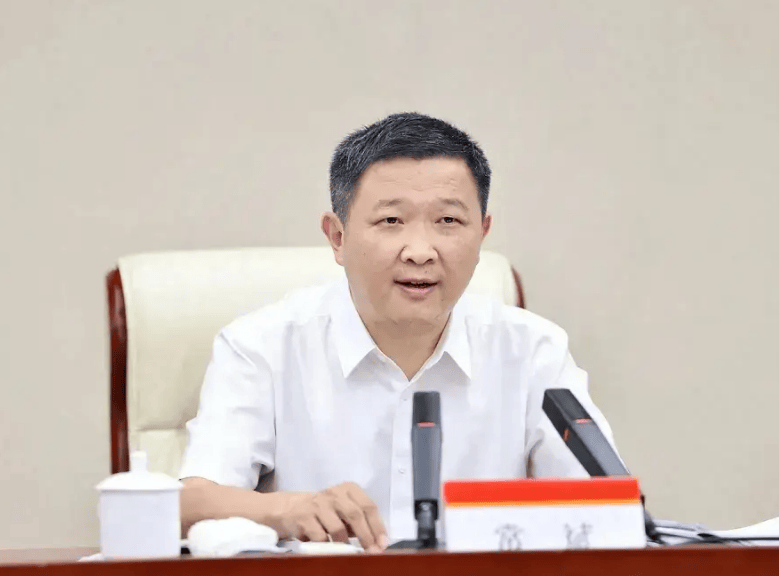 皇冠登录网址_常斌任河北省委副书记
